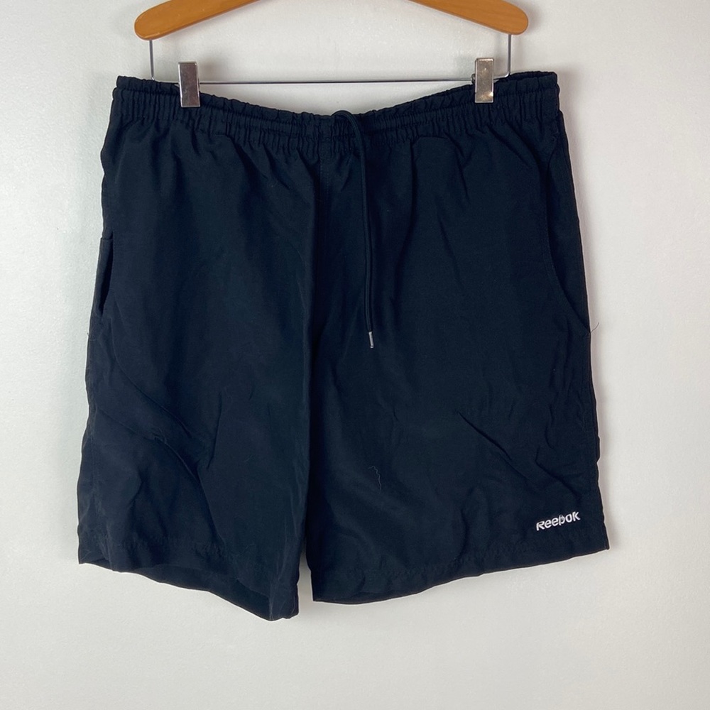 ✨3/$25✨ Reebok Nylon Black Shorts - M